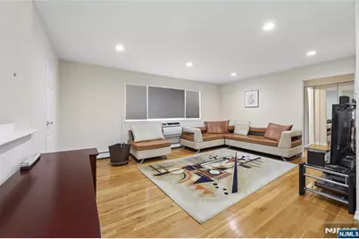 1-29 Virginia Drive 129B #129B, Fair Lawn, NJ 07410 - Photo 9