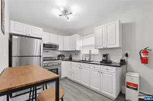 1-29 Virginia Dr 129B, Fair Lawn, NJ 07410 - Photo 5