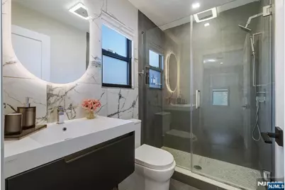 1013 Boulevard, New Milford, NJ 07646 - Photo 17