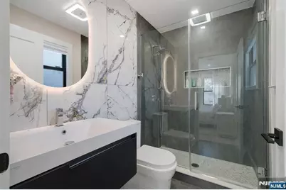 1013 Boulevard, New Milford, NJ 07646 - Photo 15