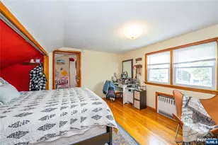65 Westminster Pl, Saddle Brook Township, NJ 07663 - Photo 21