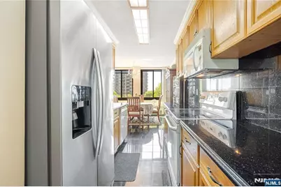 200 Winston 109 #109, Cliffside Park, NJ 07010 - Photo 19