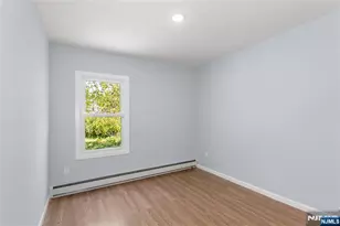 226 Clinton St, East Orange, NJ 07017 - Photo 11