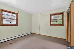 65 Crosby Ave, Paterson, NJ 07502 - Photo 5