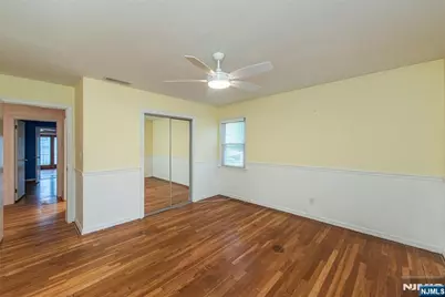 51 Chestnut Drive, Wayne, NJ 07470 - Photo 27