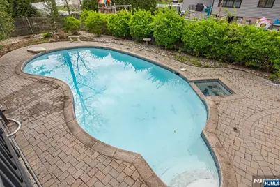 51 Chestnut Drive, Wayne, NJ 07470 - Photo 7