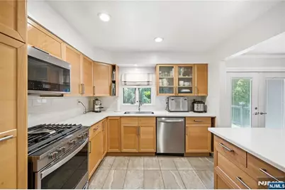 4 Ackerman Street, Waldwick, NJ 07463 - Photo 31