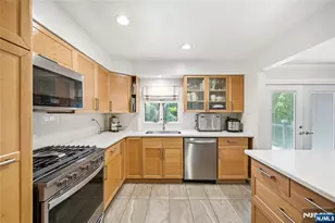 4 Ackerman St, Waldwick, NJ 07463 - Photo 31