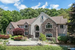 309 Skyridge Rd, Franklin Lakes, NJ 07417 - Photo 3