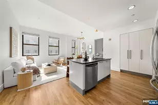 4 Beacon Way 1410, Jersey City, NJ 07304 - Photo 3