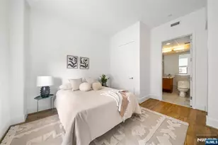 4 Beacon Way 1410, Jersey City, NJ 07304 - Photo 9