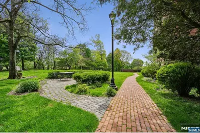 10 Crestmont Road 5J #5J, Montclair, NJ 07042 - Photo 19