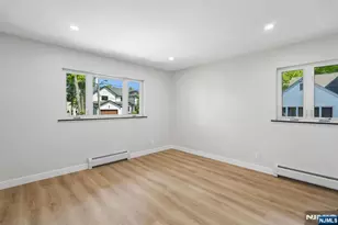 11 Raymond St, Englewood Cliffs, NJ 07632 - Photo 21
