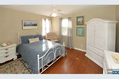 65 Clover Court, New Milford, NJ 07646 - Photo 23
