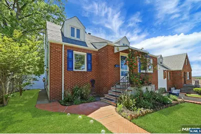 365 Marvin Avenue, Hackensack, NJ 07601 - Photo 3