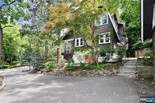 388 Allaire Ave, Leonia, NJ 07605 - Photo 47