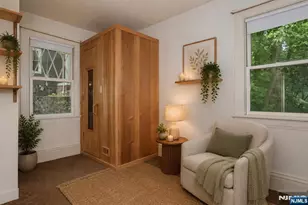 388 Allaire Ave, Leonia, NJ 07605 - Photo 27
