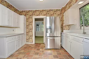 388 Allaire Ave, Leonia, NJ 07605 - Photo 15