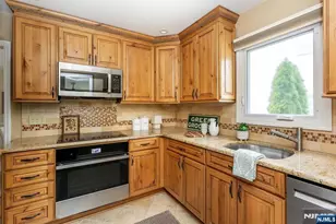 52 Sommer Ave, Glen Ridge, NJ 07028 - Photo 13