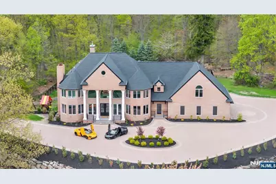 19 Amira Lane, Kinnelon, NJ 07405 - Photo 1