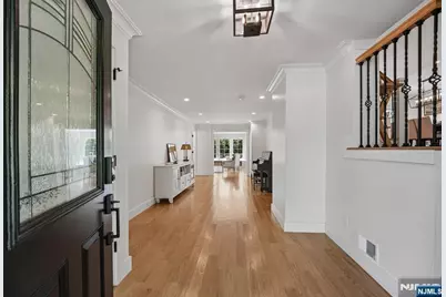 319 James Way, Wyckoff Township, NJ 07481 - Photo 3