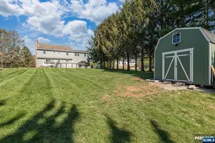 8 E Gate Dr, Vernon, NJ 07418 - Photo 3