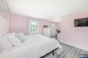 8 E Gate Dr, Vernon, NJ 07418 - Photo 17