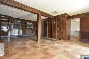 5 Burnside Pl, Wayne, NJ 07026 - Photo 27