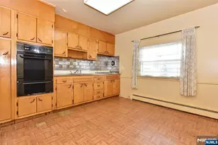 5 Burnside Pl, Wayne, NJ 07026 - Photo 21