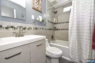 109 Brookview Dr, Woodland Park, NJ 07424 - Photo 15