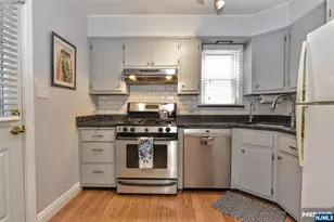 109 Brookview Dr, Woodland Park, NJ 07424 - Photo 11