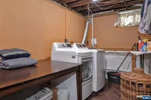 109 Brookview Dr, Woodland Park, NJ 07424 - Photo 23