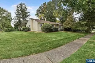 252 Valley Rd, River Edge, NJ 07661 - Photo 19