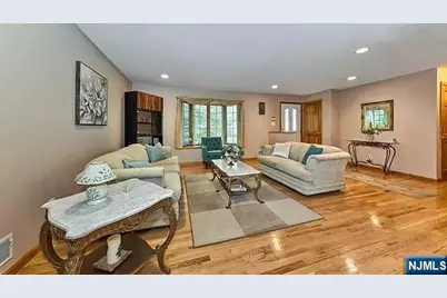 252 Valley Road, River Edge, NJ 07661 - Photo 3