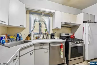 52 Preston Street, Ridgefield Park, NJ 07660 - Photo 15