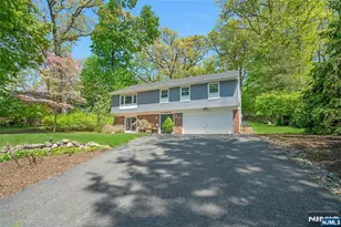 109 Malcolm Rd, Mahwah, NJ 07430 - Photo 3