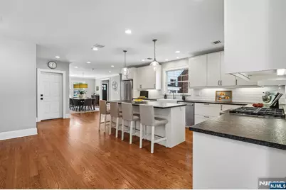 8 Newman Avenue, Verona, NJ 07044 - Photo 17