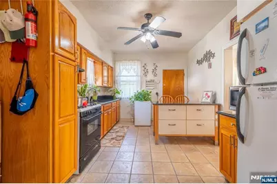 68 Richard Street, Passaic, NJ 07055 - Photo 9