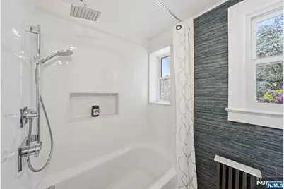 181 Highwood Avenue, Leonia, NJ 07605 - Photo 9
