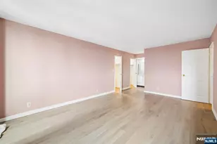 300 Winston Dr 923, Cliffside Park, NJ 07010 - Photo 13