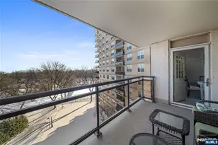 2200 N Central Road 6H, Fort Lee, NJ 07024 - Photo 13