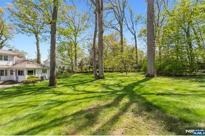 557 Taunton Road, Wyckoff Township, NJ 07481 - Photo 41