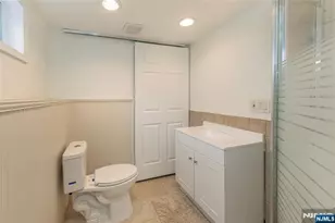29 Van Duyne Ave, Wayne, NJ 07470 - Photo 31