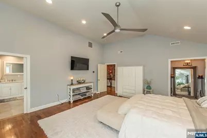 29 Van Duyne Avenue, Wayne, NJ 07470 - Photo 13