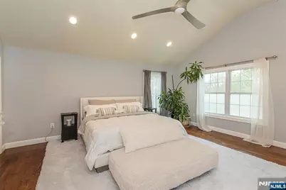 29 Van Duyne Avenue, Wayne, NJ 07470 - Photo 11
