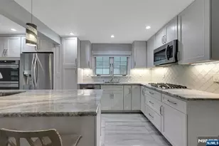 340 Sherman Ave, Teaneck Township, NJ 07666 - Photo 7