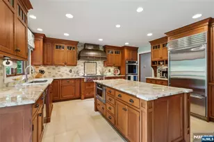 469 Hartung Dr, Wyckoff Township, NJ 07481 - Photo 17