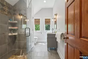 469 Hartung Dr, Wyckoff Township, NJ 07481 - Photo 19