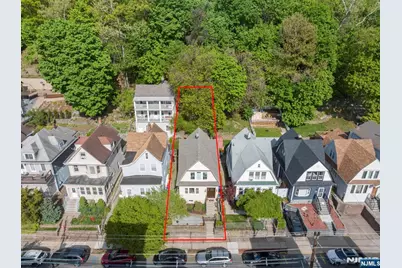 370 Undercliff Avenue, Edgewater, NJ 07020 - Photo 5