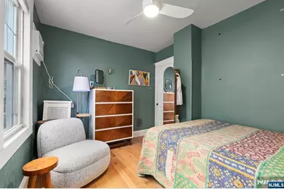 370 Undercliff Avenue, Edgewater, NJ 07020 - Photo 25